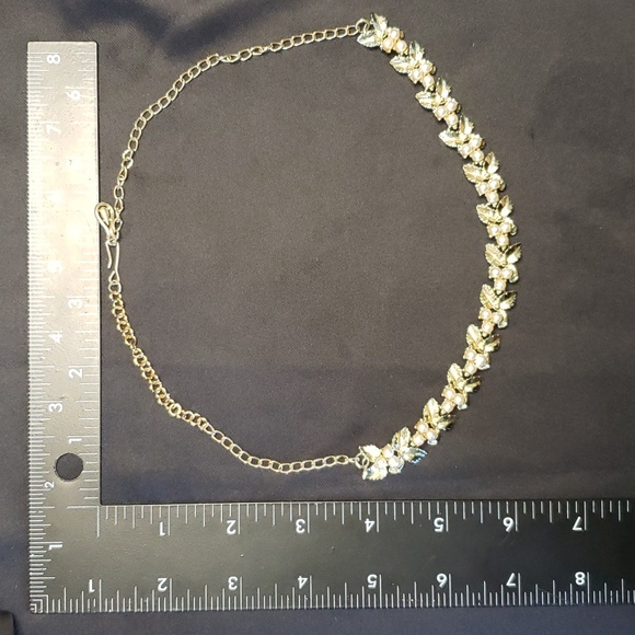 Gold & Pearl choker necklace w leaves - Picture 11 of 11